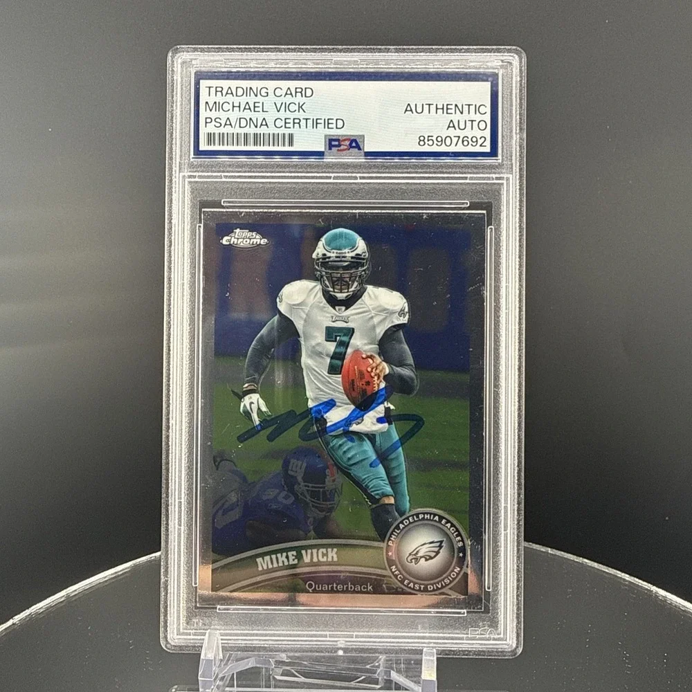 2011 Michael Vick Signed Topps Chrome Eagles Card PSA/DNA Certified Auth Auto